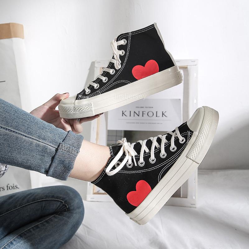 converse con cuore e occhi