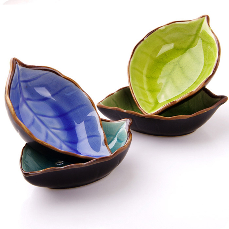 

1PC Leaf Shaped Ceramic Saucer Ceramic Plates Japanese Sushi Dishes Soy Vinegar Seasoning Sauce Dish Tableware Snack Small Dish