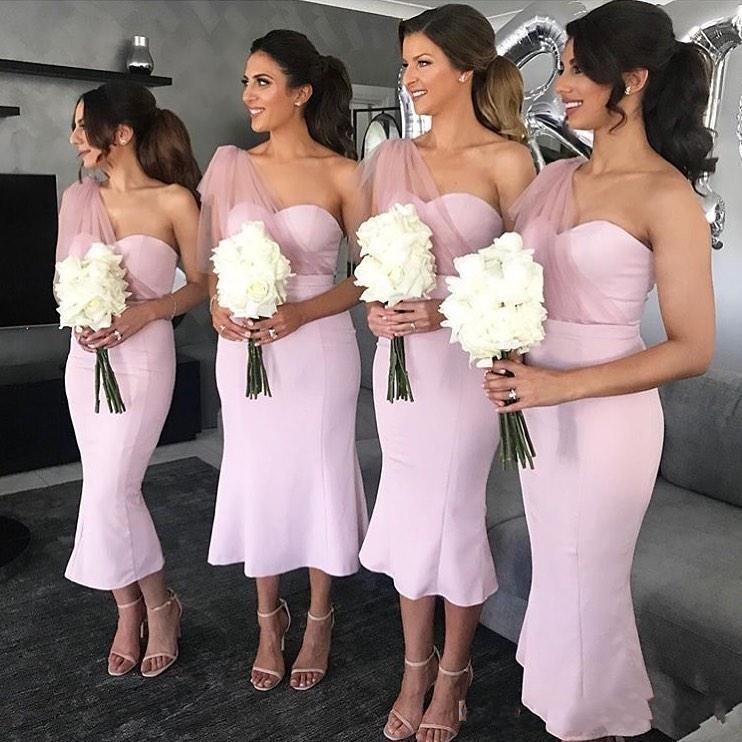 One Shoulder Pink Mermaid Bridesmaid Dress Tea Length Satin Sleeveless Short Maid of Honor Dresses Formal Party Wear