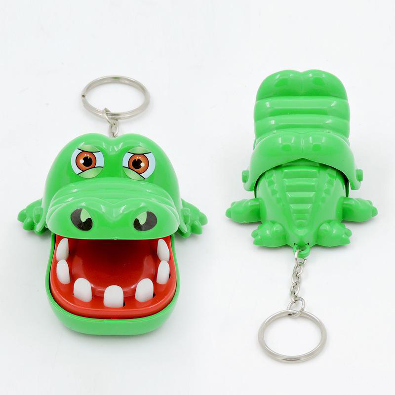 

2019 Hot Sale New Creative Small Size Crocodile Mouth Dentist Bite Finger Game Funny Keychains Toy For Kids Play Fun