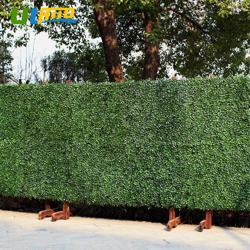 

ULAND Artificial Boxwood Panels Outdoor Privacy Fence Hedge Screen 32 sqft Hanging Decorative Ornaments Wedding Backrop 12 pack, Green