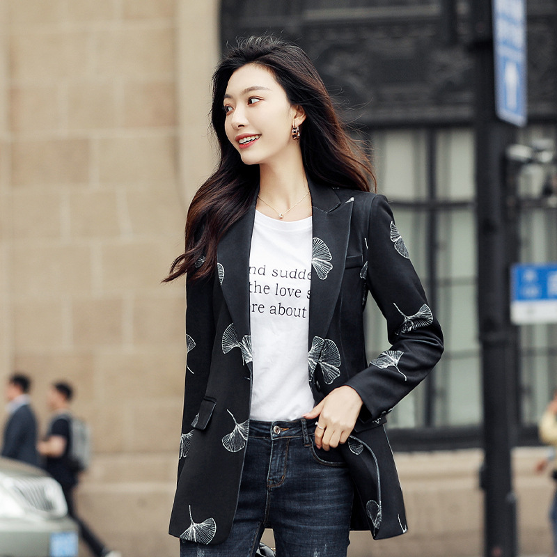 

Women' single coat 2019 autumn new temperament casual fashion loose print single buckle small suit women' shirt