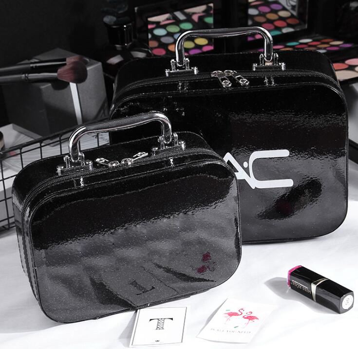 

2020 models Famous M Brand Cosmetic Bag Portable PU Women Make Up Case Storage Bag Travel Wash Bag 6 Colors Big Small Size Wholesale