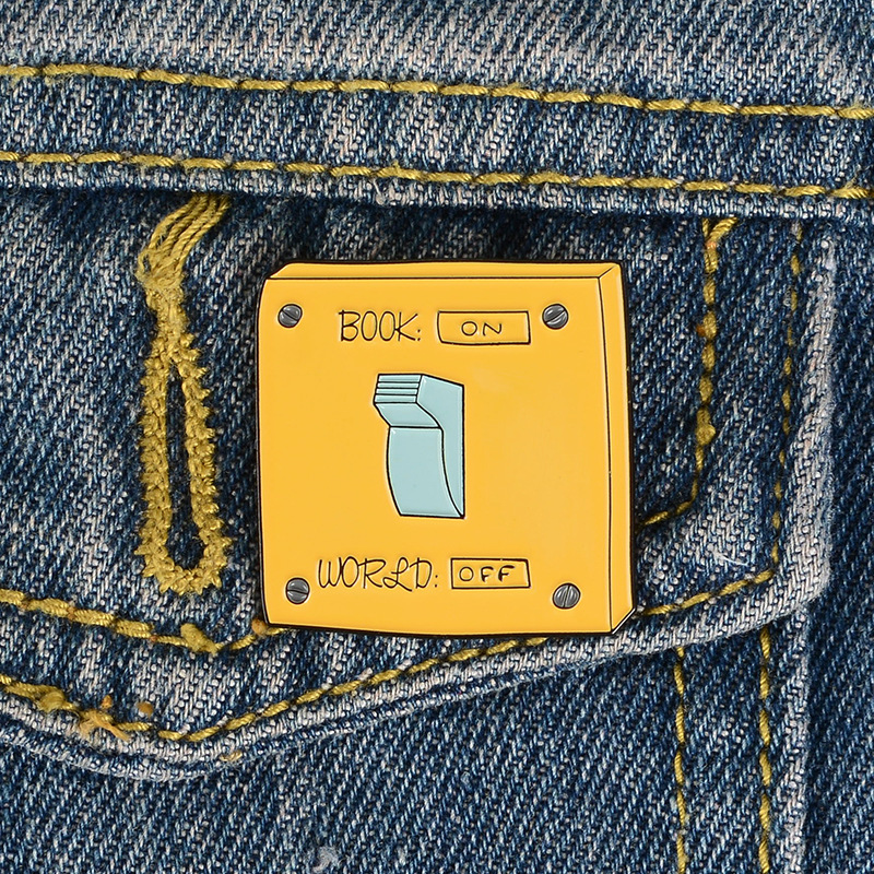 

Cute Small Funny BOOK ON OFF Enamel Brooches Pins For Women Christmas Demin Shirt Decor Fashion Jewelry Brooch Pin Metal Kawaii Badge, Gray