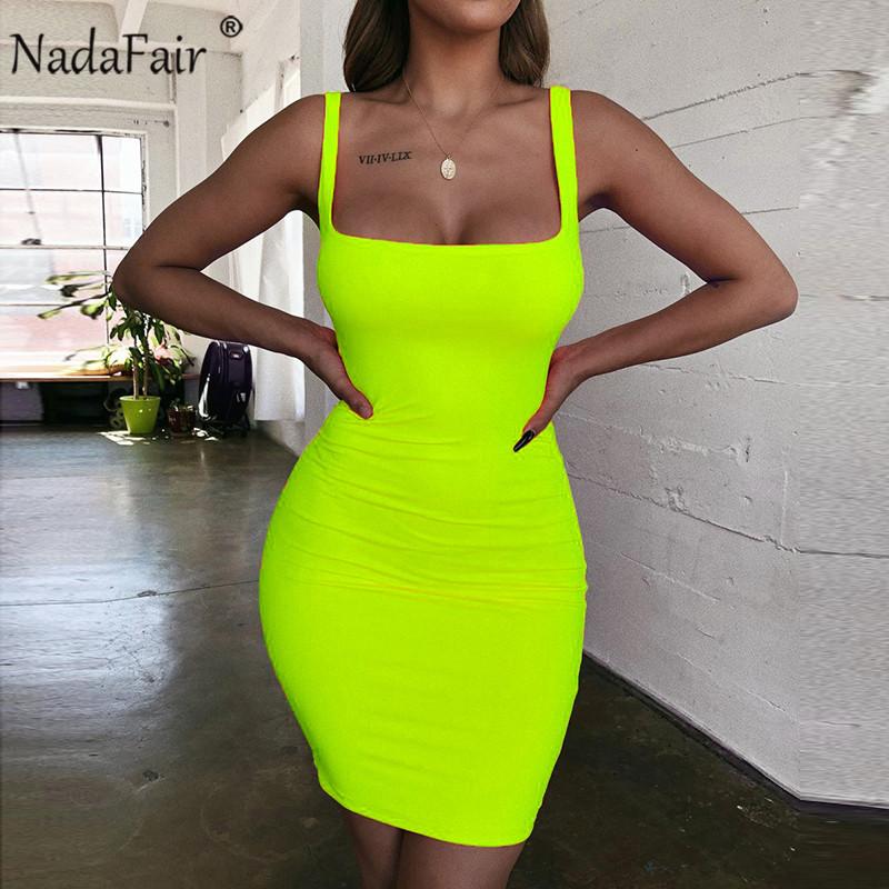 vestido verde neon