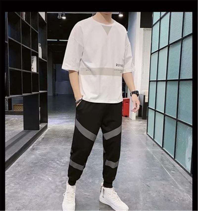 

Hot New Round Neck Mens Suits Clothes Fashion Summer Casual Short Sleeve Trousers Tracksuits Printing Designer Running Sport T-shirt Sets