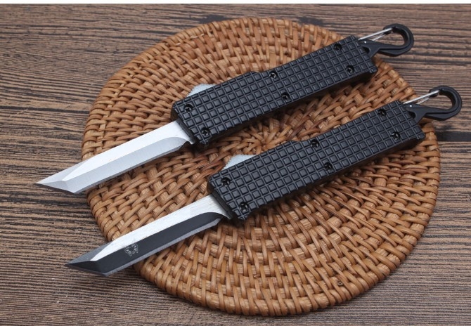 

Hot Butterfly Mini Key knife 440C 56HRC OEM Pocket EDC Knife Outdoor Survival Camping Tool original box Gift Knives bm940 943 bm176