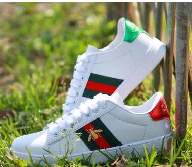 

Hot 2020 new bee flower embroidery white shoes women breathable wild sports casual flat shoes couple shoes 013