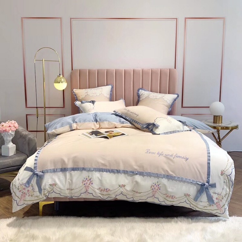 

Cute princess style comfortable and luxurious 60 long-staple cotton embroidery bow cute bed four-piece bed comfort, Blue 5 piece set