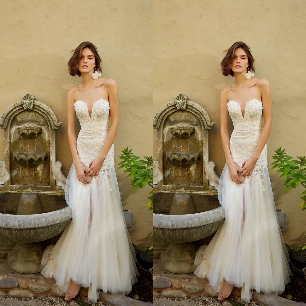 

2020 Lace Wedding Dresses Sweetheart Sleeveless Appliques Beads Bridal Gowns Backless Sweep Train A Line Wedding Dress Robe De Mariee, Pink