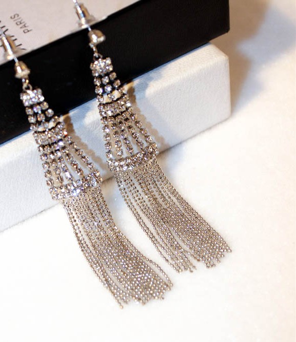 

Wholesale-fashion luxury designer glittering cute lovely diamond crystal metal tassel stud earrings for woman girls gold color