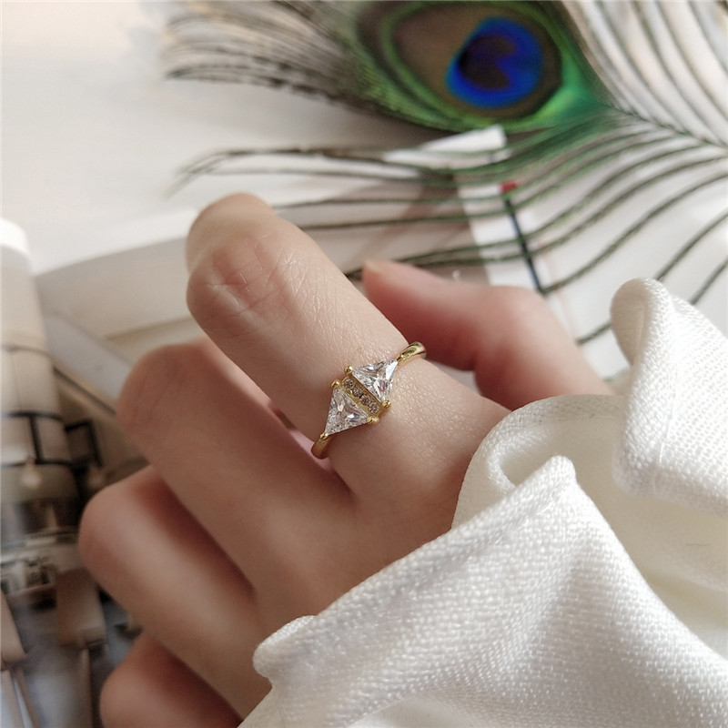 

New Fine Jewelry Engagement Ring 18k Gold Color Adjustable Rings Authentic 925 Sterling Silver White Clear Zircon Triangle Rings
