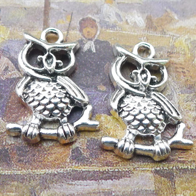 

B1585 24*17mm Owl Ancient Silver Combine Gold Product Parts 100 Individual / Package 2.4 G