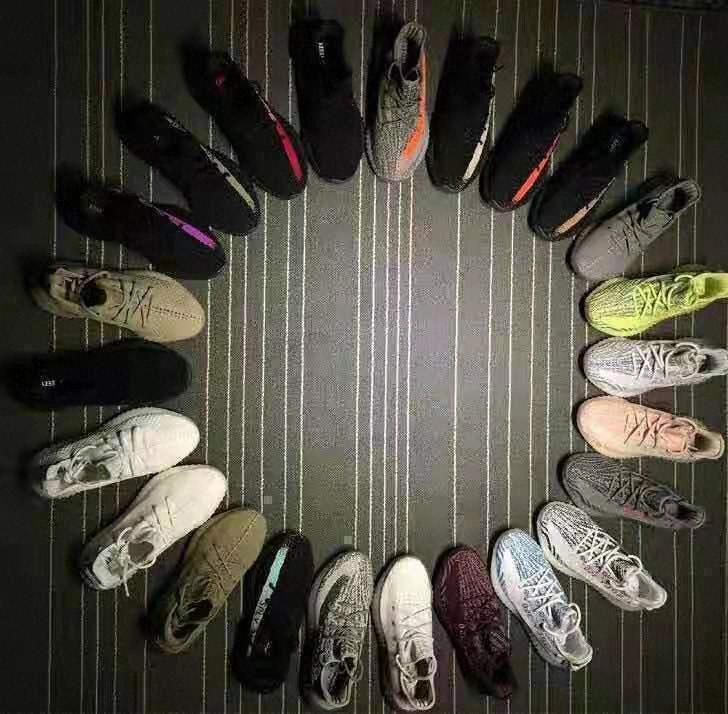 YEEZY BOOST 350 V2 Earth vs Peyote Comparison FW 17