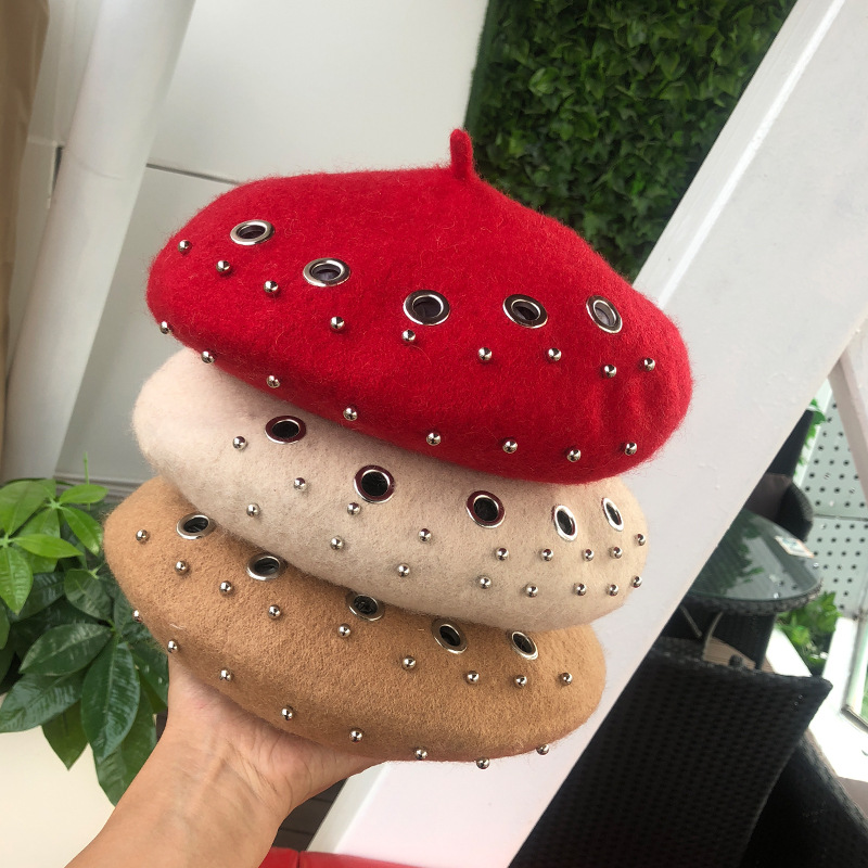 

Hats Ma'am Autumn Winter New Pattern Rivet hollow out ventilate Wool Beret Pumpkin hat Edition England Painter Cap Tide, White