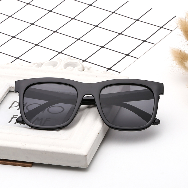 

Classic vintage sunglasses 2019 Unisex Retro Sunglasses Eyewear Accessories UV Protection Outdoor Sport Sunglasses 3244