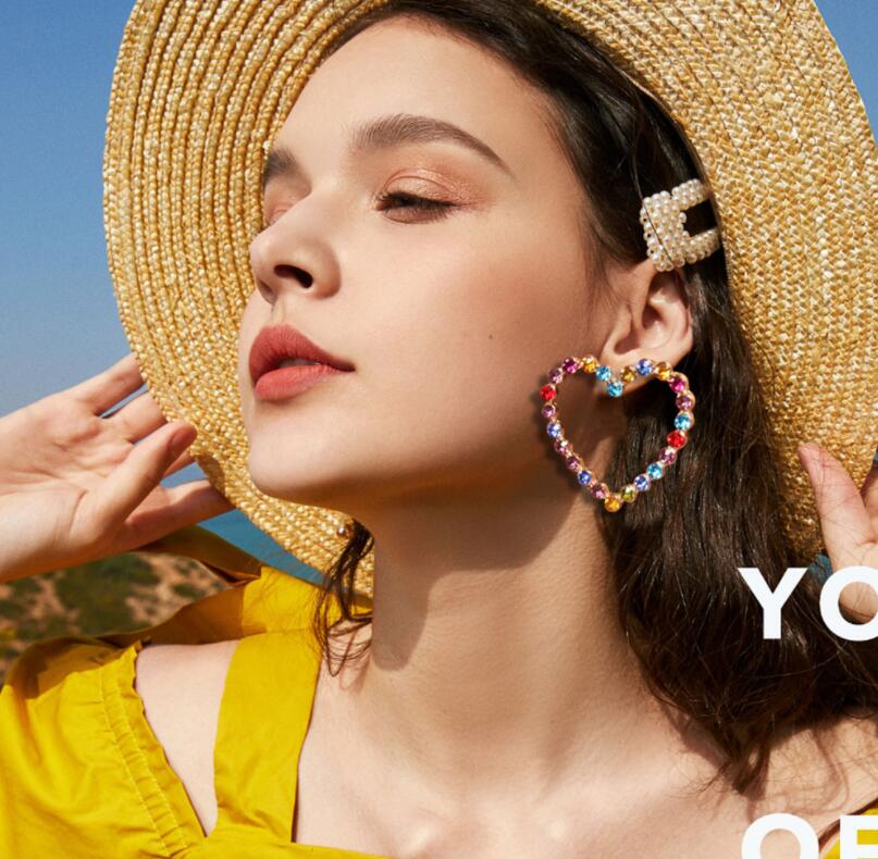 

Popular love color diamond earrings metal fashion personalized and versatile Earrings the best gift for women and girls
