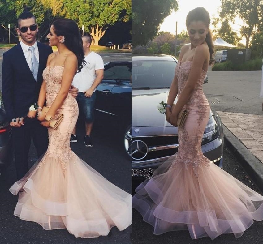 

Gorgeous Mermaid Lace Prom Dresses Middle East Saudi Arabia Nude Women Long Evening Dress Formal Gown Classical, Dark green