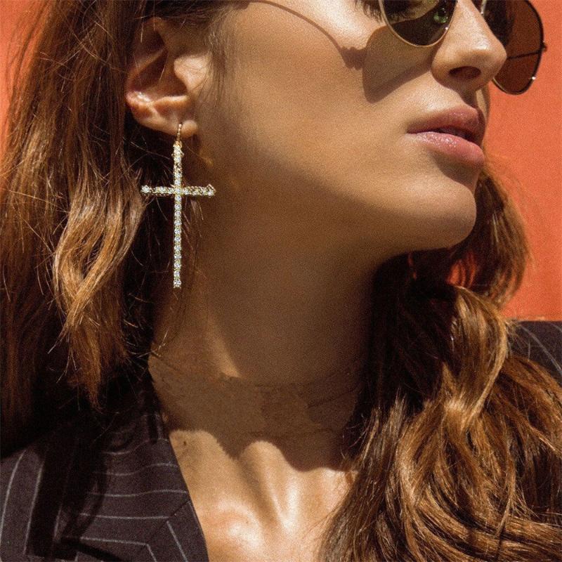 

Punk Hip Hop Rhinestone Large Cross Earrings for Women Fashion Pearl Crystal Dangle Earrings Party Wedding Jewelry Girls Gift