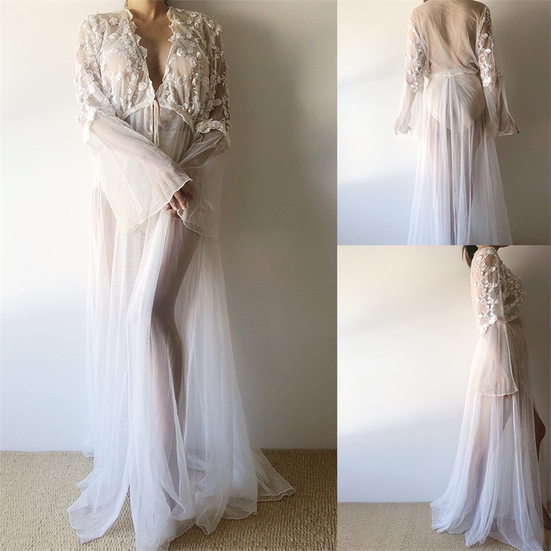 Robe de mariée florale V cou appliée dentelle à manches longues de demoiselle d'honneur robe balayer Sheer Sheer Wightwear Voir une robe de nuit