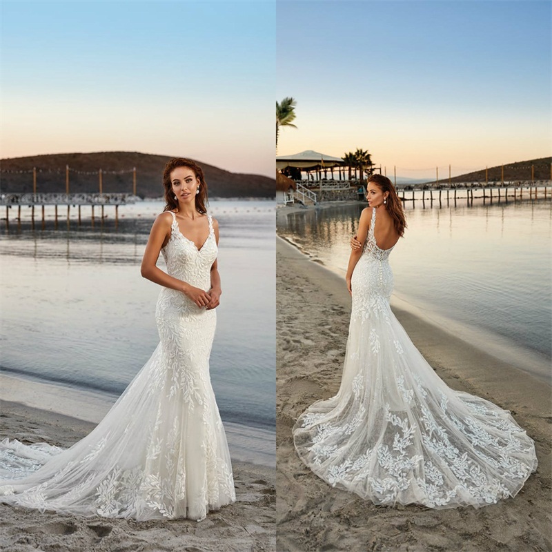 Mermaid Wedding Dresses Sexy Spaghetti Strap Sleeveless Appliqued Lace Bridal Dress Sexy Backless Sweep Train Custom Made Bridal Gown Cheap