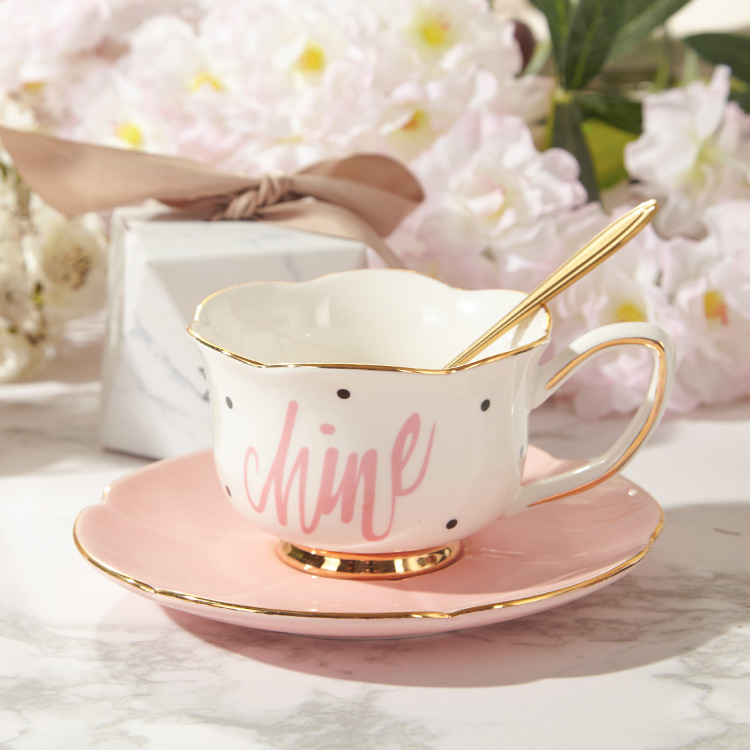 moderno design a diamante rosa set da 6 tazze da tè con vassoio da tè e cucchiai elegante in porcellana DUJUST set regalo con finiture dorate 