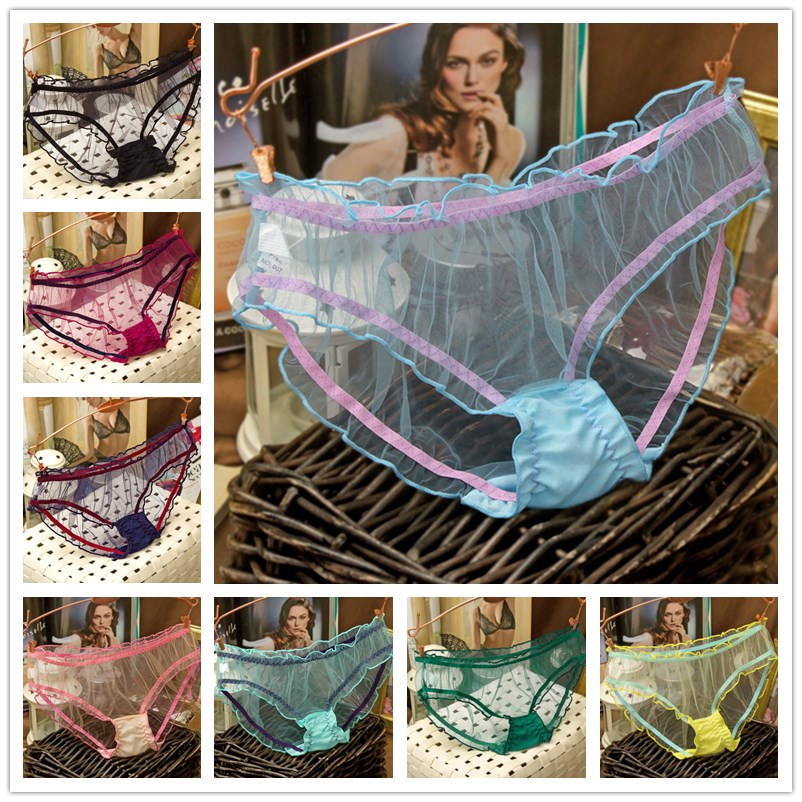 chicas en ropa para interior transparente