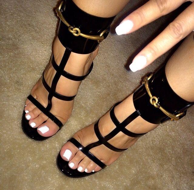 

Hot Sale-Gold Metal Ankle Wrap Summer Open Toe Leather Designer Woman Pumps Shoes Strappy Stiletto Shoes, Pictures 3