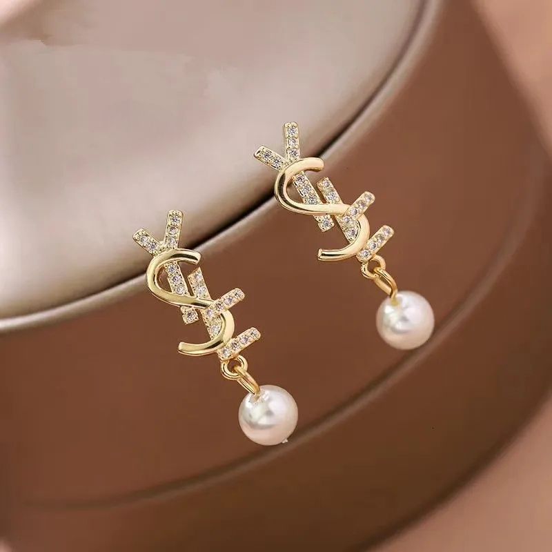 Ensemble de diamants perle lettre s boucles d'oreilles en acier titane charme concepteur pour femmes bijoux à tige amour cerceau cadeaux femme fi
