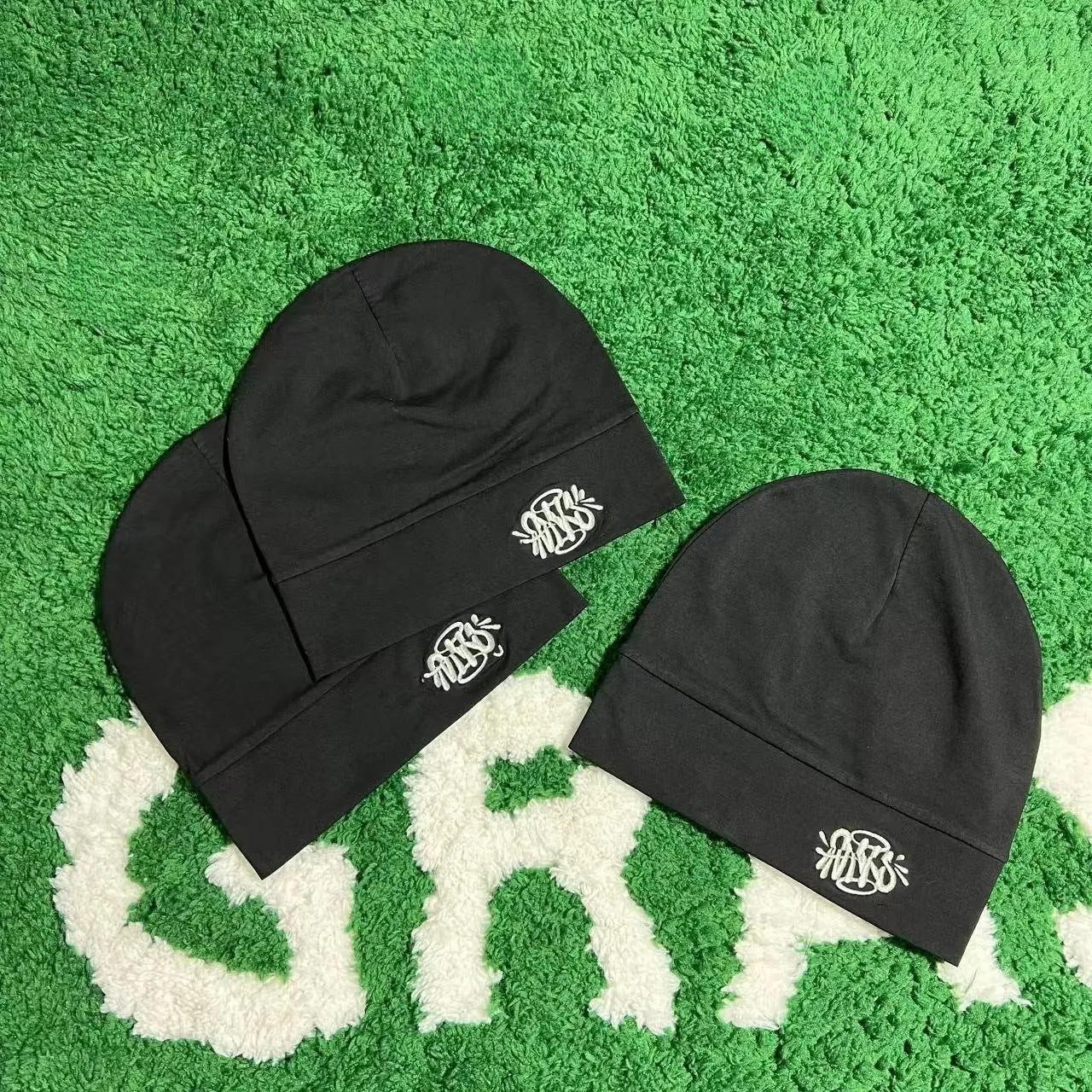 2026Beanie / Skull Caps Luxe Synaford Bunnie Lettre classique Même style Crâne pour hommes et femmes Coton de haute qualité UK Winter Fashion Hat