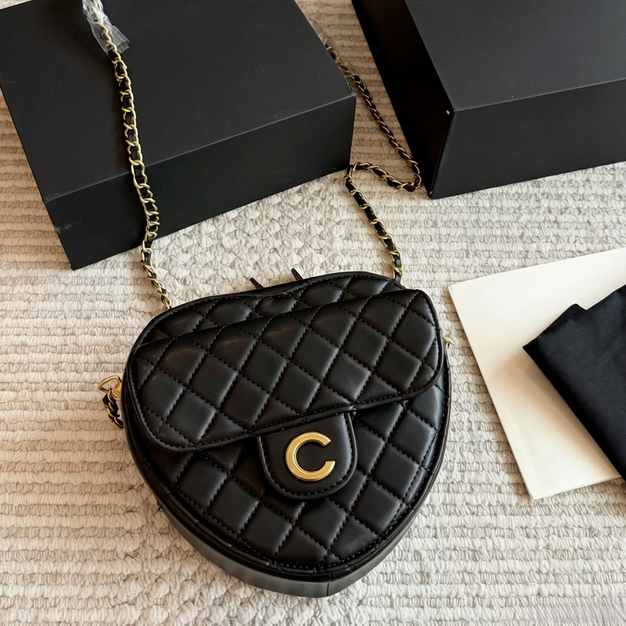 Designer Bags Classic Handbag Fashion Totes Love Package Essential for Valentines Day Leather Bag Elegant Shoulder Bag Luxury Clutch Bag Small Leath