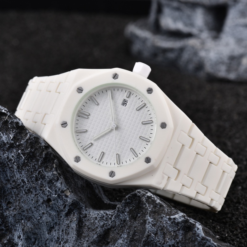Unisex Octagon Rubber Wrist Watch Luxury Grid Dial Date Display Quartz Watch Men Women Fashion Sports Rubber Band Wristwatch
