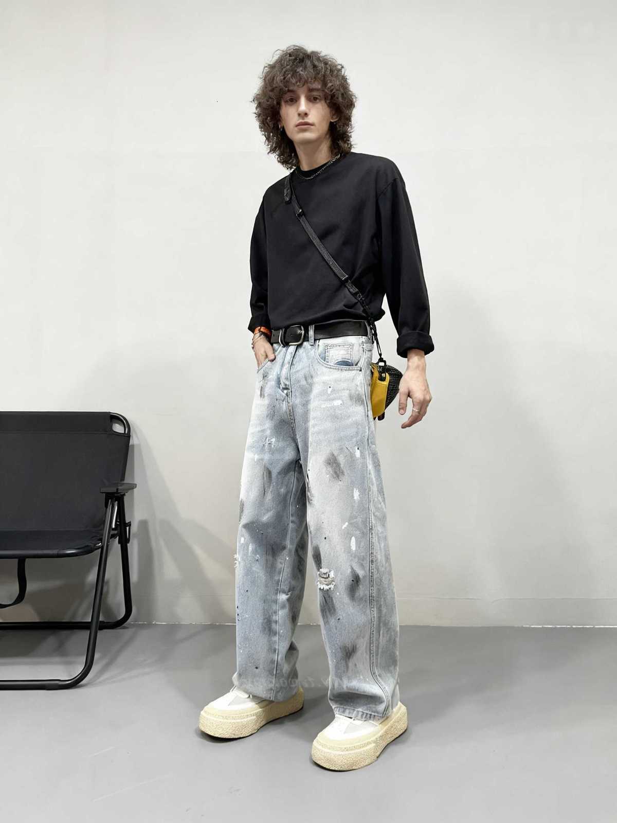 2025 New Spray Dirty Autumn/Winter Cat Beard American High Street Jeans with Piercing Wide Legs Loose Neutral Style for Men D260902