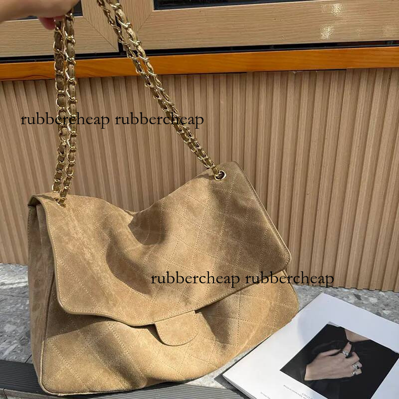 26S Oversized Suede Shopping Bag Designer Ladies Shoulder Bags Two Flaps Matte Cowhide Classic Diamond Pattern Gold Hardware Crossbody Airport Sacoc