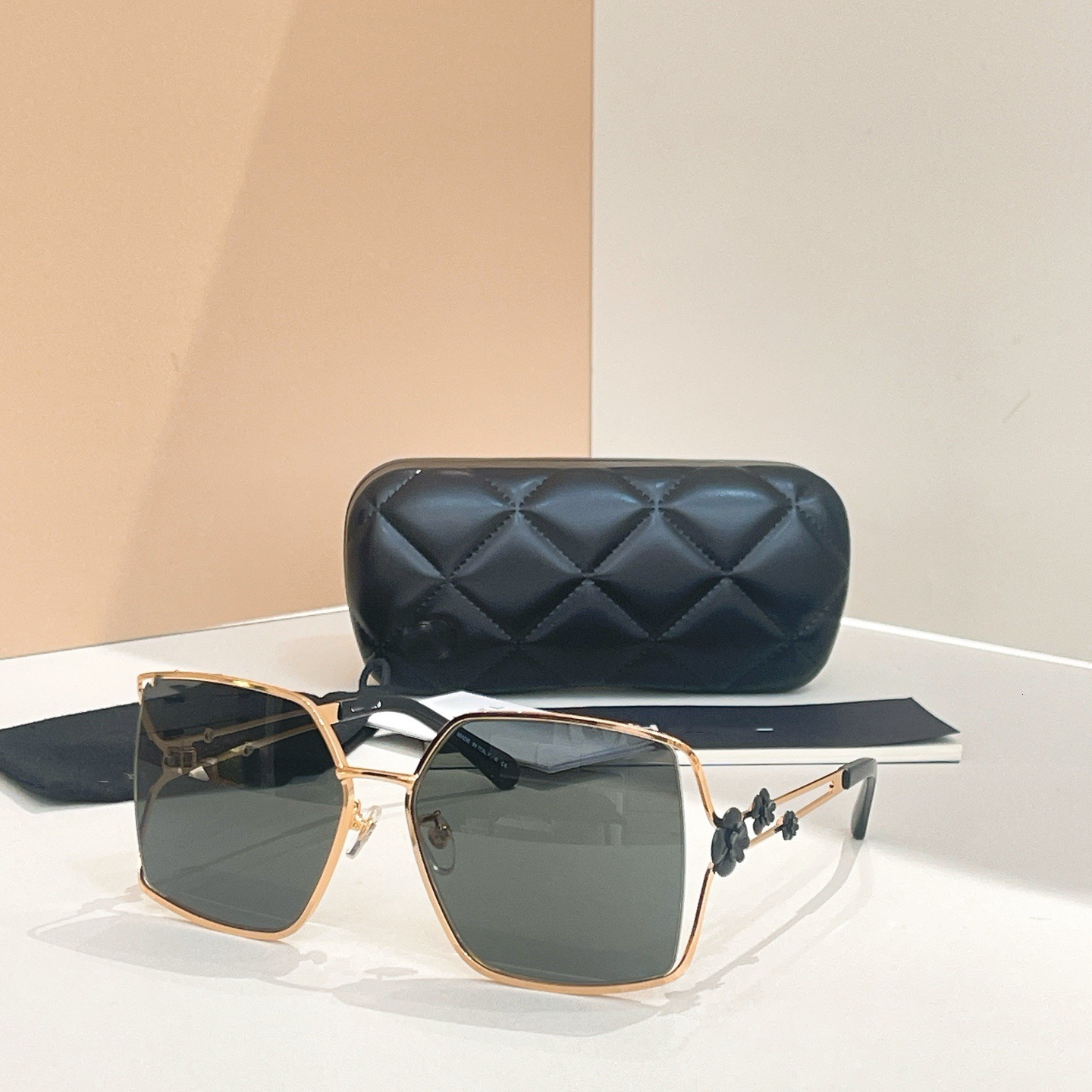 Lunettes de soleil design Nouveau grand cadre femmes élégantes minceur pour les grands visages lunettes de soleil de style de rue à la mode Ch511