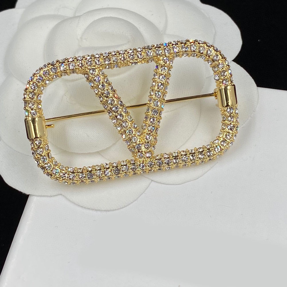 inlay Crystal Pins Brooches Women Never Fading Brass Copper Sweater Cape Buckle Brooch Suit Pin Wedding Party Designer Jewerlry Accessories