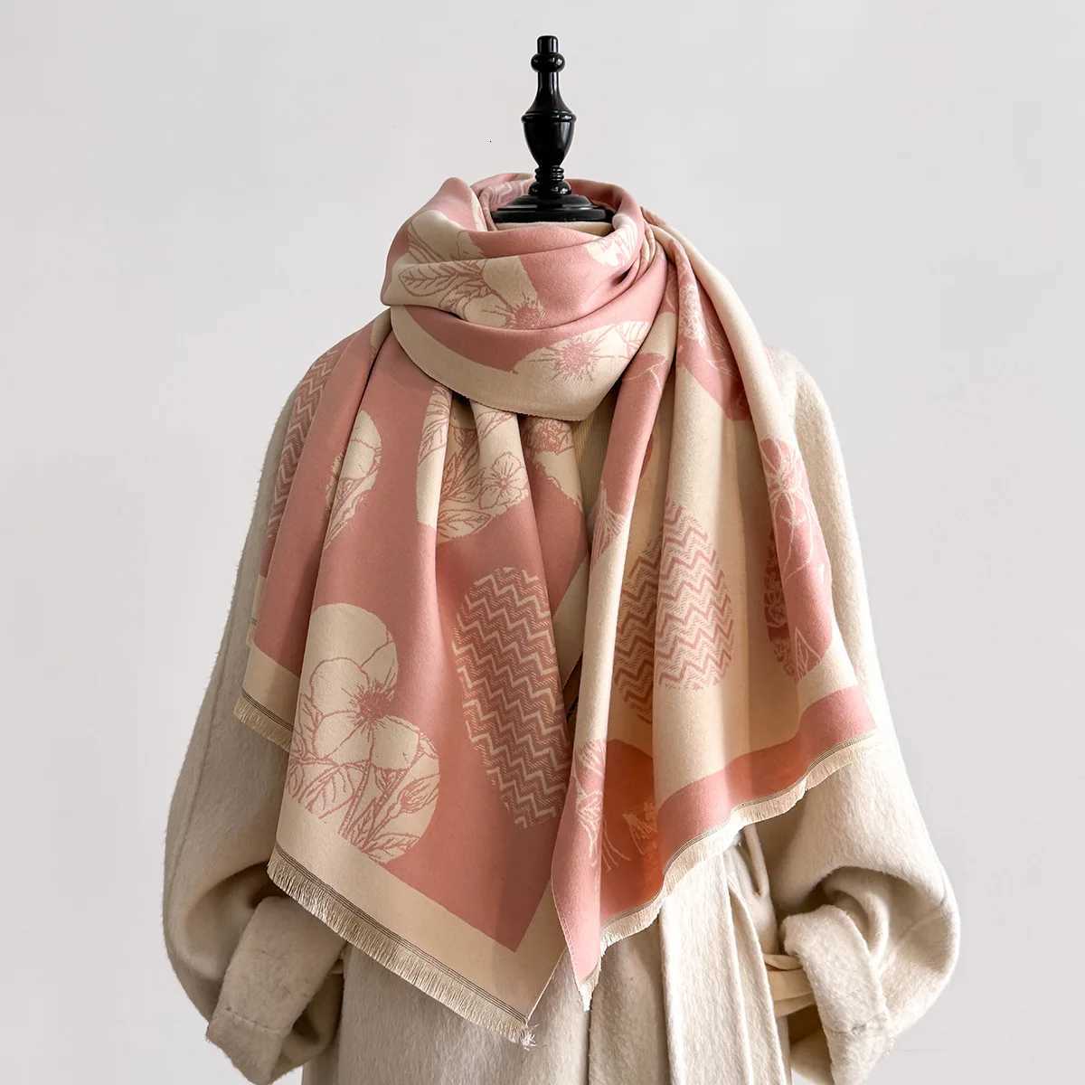 TWarm Cashmere Winter Heart Scarf for Women Luxury Brand Jacquard Shawl Wrap Neckerchief Female Design Echarpe BufandaT260901 Z260917
