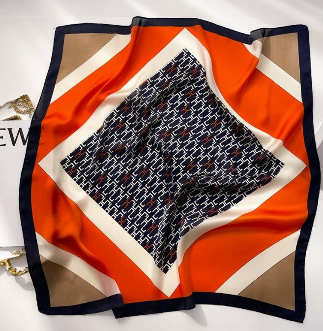 Classic Women Luxury Silk Scarves Fashion Square Silks Satin Scarf Flower Print Splice Solid Color Spring Summer Head Wraps Gift 70X70cm