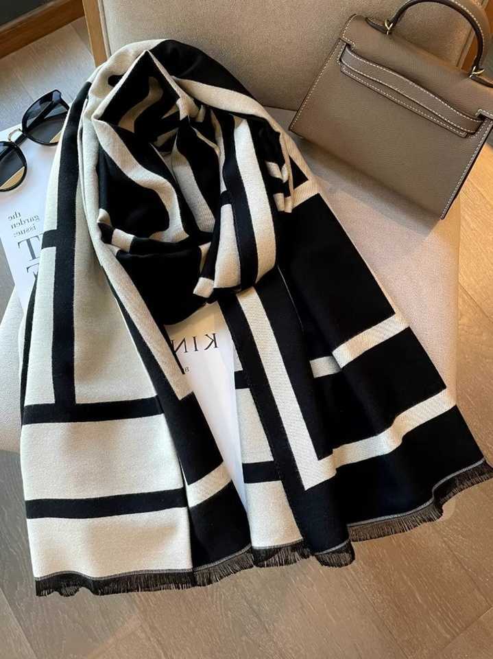 Black Scarf Premium for Women Winter 2023 Fashionable Korean Style Versatile Warm Neck Warmer Large Outerwear High-EndT260901 Z260917