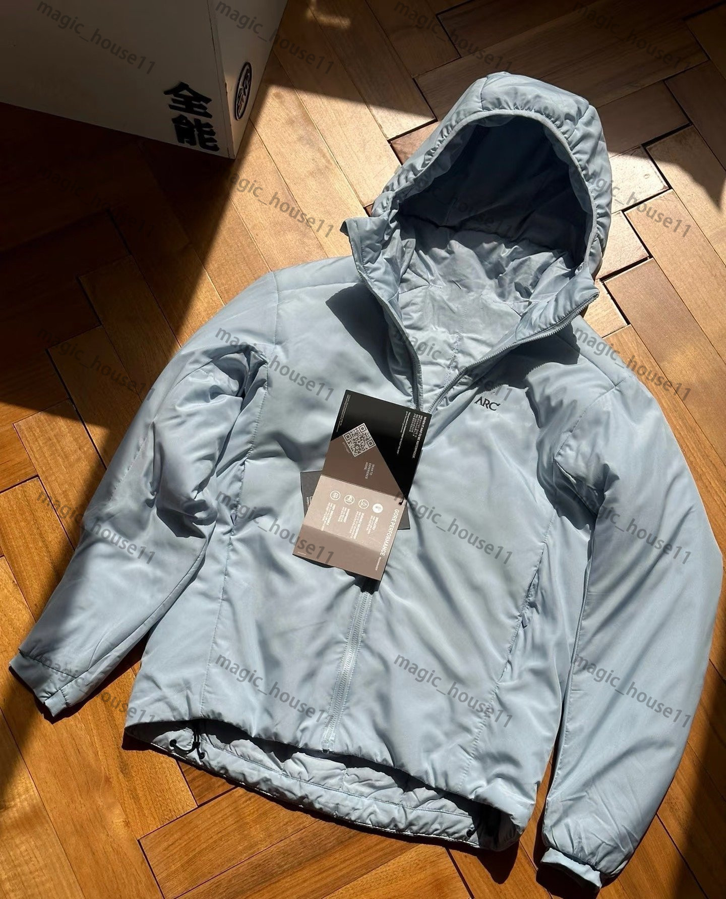 Arcteryxlyitys Jacket Mens Women Waterproof Alpha SV Hard Shell Series Limited Edition Styles Beta Hardshell Hooded Jacket Breathable And Windproof