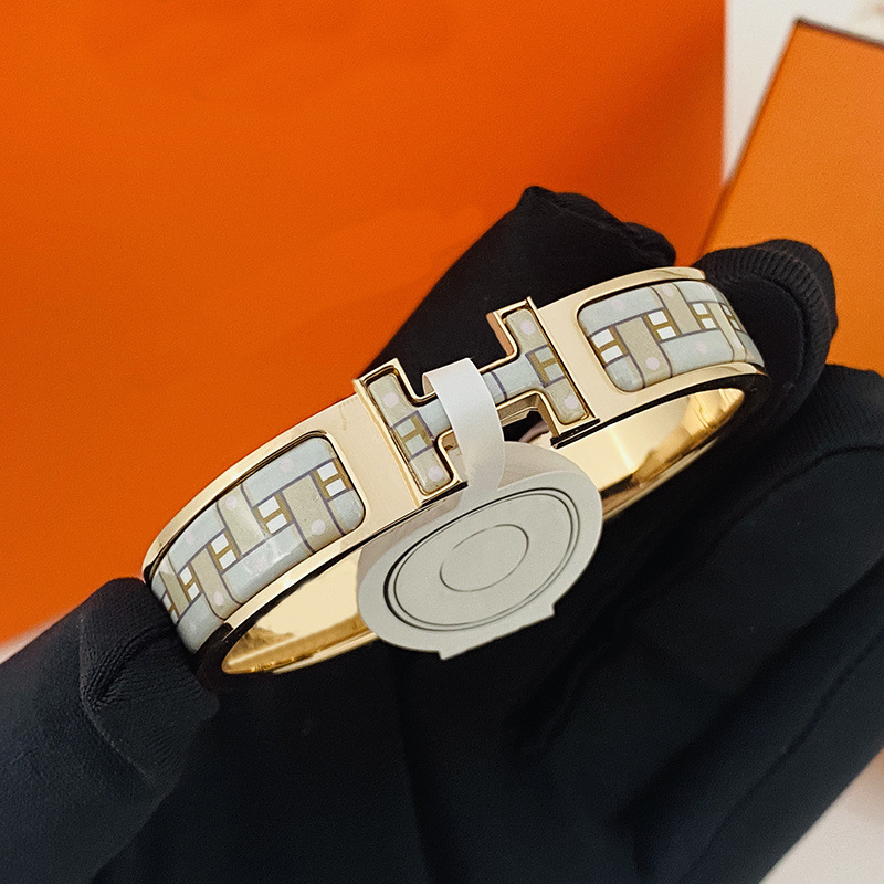 Designer H Bracelets Classic 12mm Enamel Cuff Designer For Women Men Letter Bracelet High Quality Stainless Steel H Bangle Jewelry Size 17 19