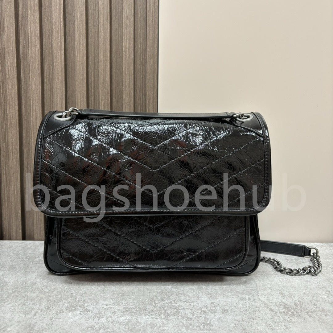 10a Designer High Quality bags for women luxury genuine leather Oil Wax Cowhide Hobo Classic Black White Large Capacity Shoulder Armpit Bag Silver C
