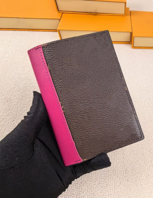 10A Femmes Designer Titulaire de la carte PASSEPORT COUVERTURE Marques de mode Business Protection Case Trendy Crédit Mens Portefeuille Marron Ic