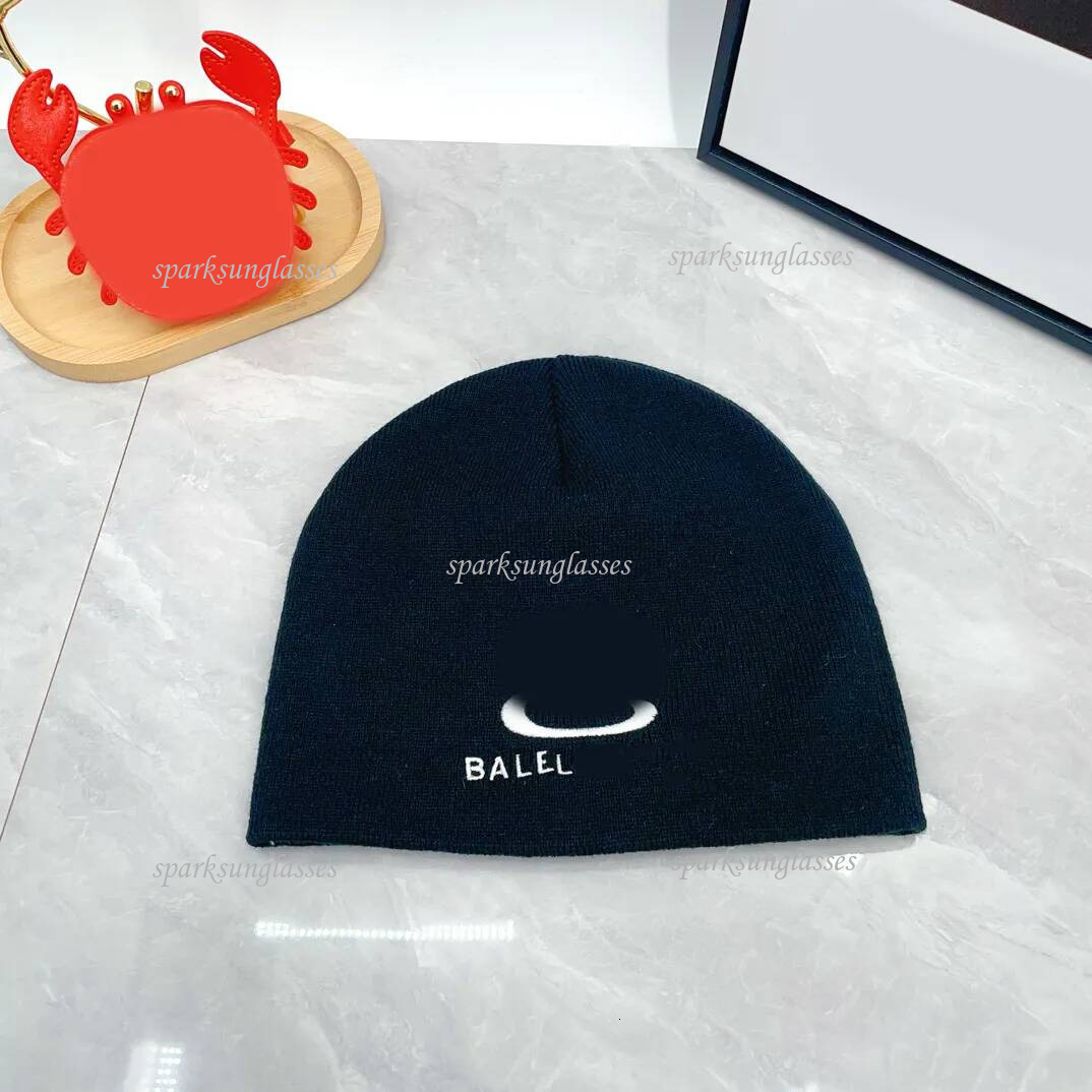 Designer Balencaaa Beanie Autumn Winter Outdoor Sports Cotton Keeping Warm Gift Luxury Brand Women And Men Fashion Hat h7T6