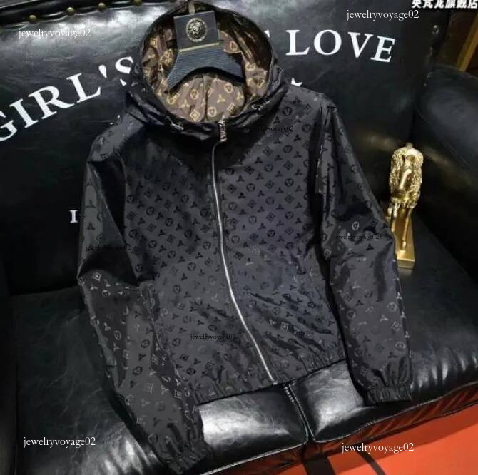 Spring men's pluz size windbreaker lv jacket men's European style jacket top hooded youth casual sun protection outwear jacket top men luo