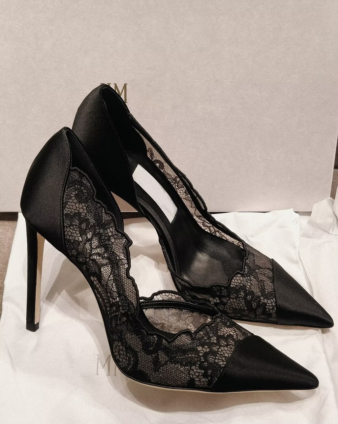 Top Luxury Women Brigitte Pumps Pointed Toe Stiletto Heels High-cut Vamp White Black Lace/ Patent Leather Lady Party Dress Walking EU35-42
