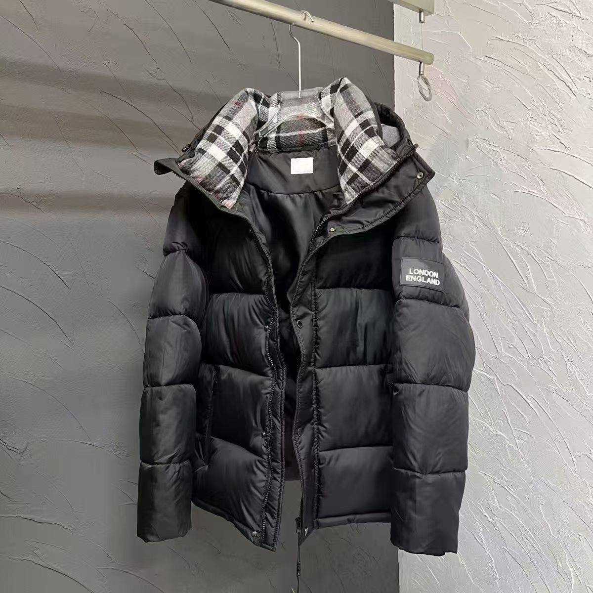 Buburry Parkas Down Jacket Designer Luxury Puffer Jacket Men Burburyness Jacket Casual Fashion Warm Zipper Up Coats Plaid Lining Thick Quilted Down