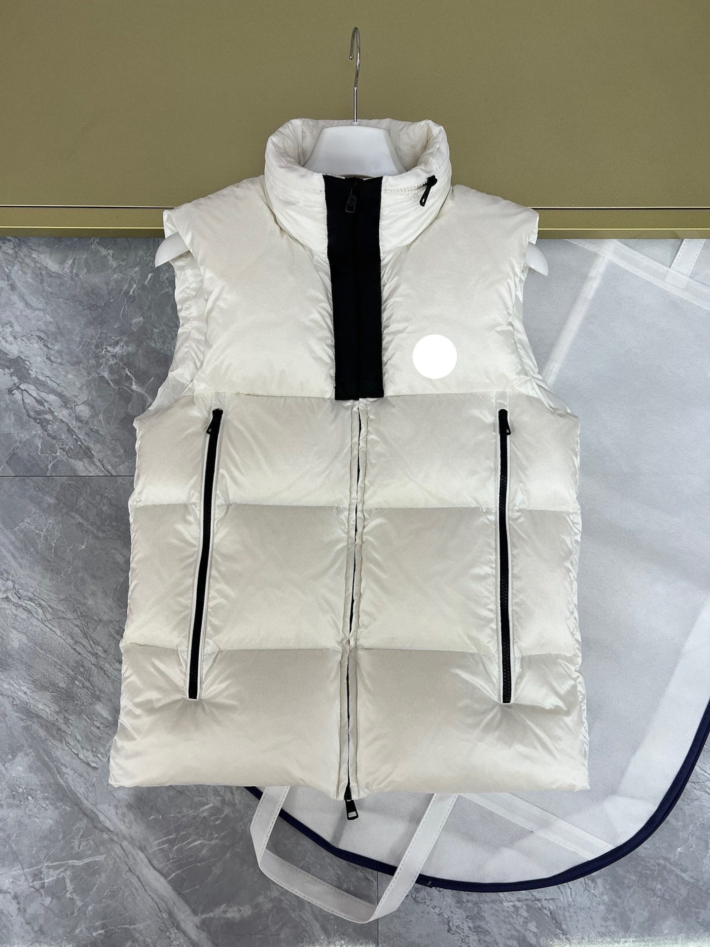Mens Women Vest Waistcoat Men Designer Down Vests Winter have NFC Waistcoats Men Jacket Puffer Outdoor Warm Sleeveless Feather Parka Outwear size