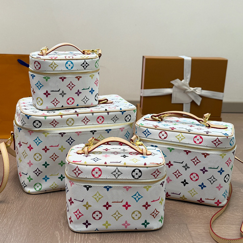 10a Designe Luxury Nice Beauty Bag Cosmetic Lipstick Bag Toiletry Bag Woman Mini Makeup Bag Clutch Bag Puese Pouch M83079 M25688 M25689 M25690 High