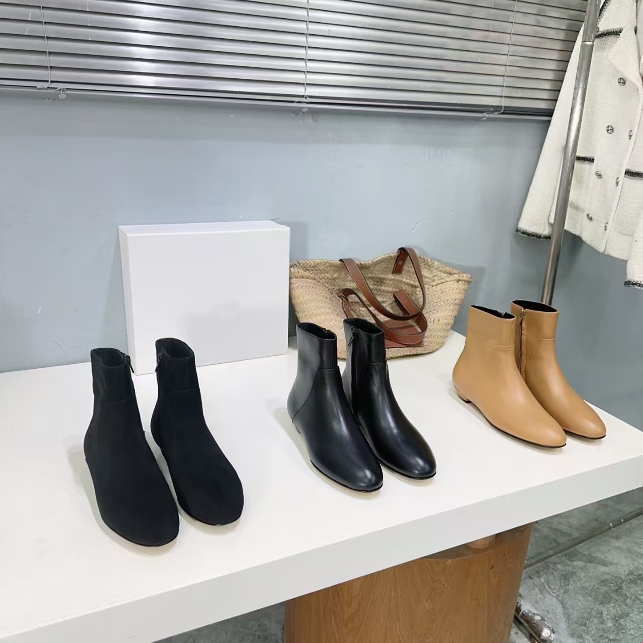 Fall/Winter New Arrival: Niche Trendy Classic Ankle Boots, Versatile Imported Split Cowhide